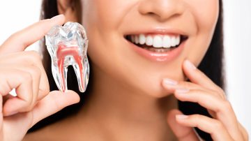 Dental Crown with Natural Look: Blending Restoration with Realistic Results